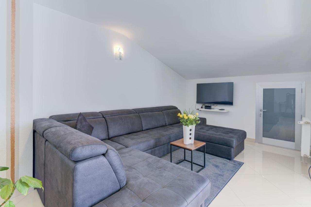 Apartment Cosic Green เคลโนวีซา ภายนอก รูปภาพ